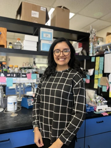 Headshot of Cristina Padilla 